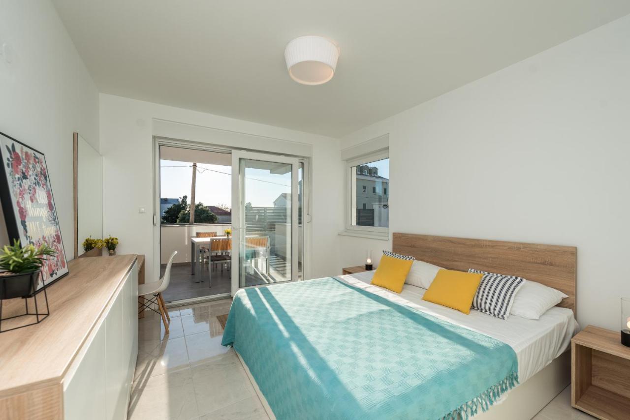 Villa Lena Luxury Apartments Novalja Exterior photo
