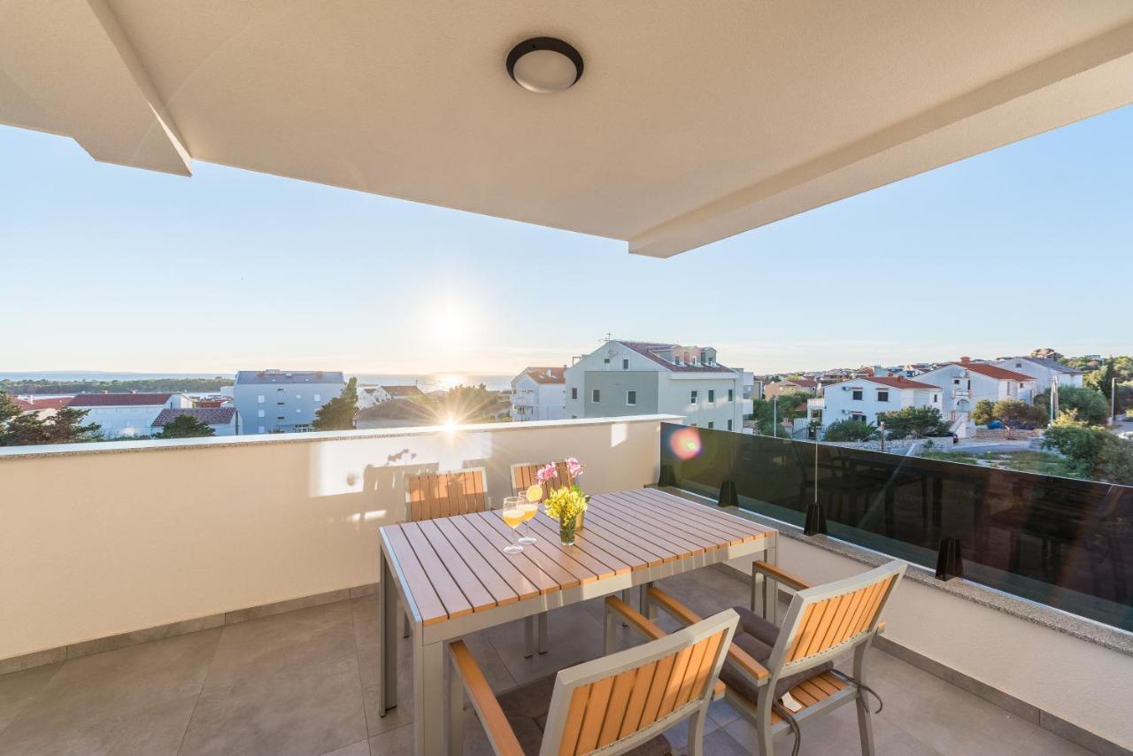 Villa Lena Luxury Apartments Novalja Exterior photo